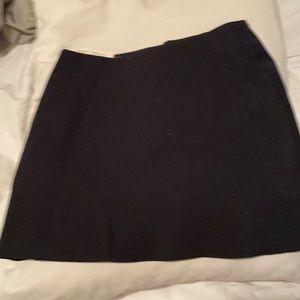 Fully lined wool skirt